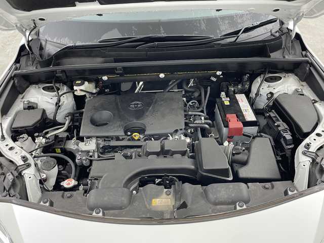 トヨタ ハリアー G 大分県 2023(令5)年 2.2万km プラチナホワイトパールマイカ ワンオーナー/4WD/パーキングサポートブレーキ（後方接近車両）/＋ブラインドスポットモニター[BSM]/Toyota Safety Sense/・プリクラッシュセーフティ/・レーントレーシングアシスト[LTA]/・レーダークルーズコントロール（全車速追従機能付）/・アダプティブハイビームシステム［AHS］ /・ロードサインアシスト[RSA]/12.3インチHDディスプレイ/・ AM/FM、TV（フルセグ）、BT対応/・USB入力（動画・音楽再生/給電）/【スマートフォン連携】/・Apple CarPlay、Android Auto/ステアリングスイッチ/バックカメラ/ビルトインETC2.0/ハーフレザーシート/・運転席パワーシート/パワーバックドア/横滑り防止装置/電動格納ミラー/オートライト/LEDヘッドライト/LEDフォグ/クリアランスソナー/純正18インチアルミホイール/保証書、取説