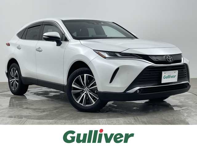 トヨタ ハリアー G 大分県 2023(令5)年 2.2万km プラチナホワイトパールマイカ ワンオーナー/4WD/パーキングサポートブレーキ（後方接近車両）/＋ブラインドスポットモニター[BSM]/Toyota Safety Sense/・プリクラッシュセーフティ/・レーントレーシングアシスト[LTA]/・レーダークルーズコントロール（全車速追従機能付）/・アダプティブハイビームシステム［AHS］ /・ロードサインアシスト[RSA]/12.3インチHDディスプレイ/・ AM/FM、TV（フルセグ）、BT対応/・USB入力（動画・音楽再生/給電）/【スマートフォン連携】/・Apple CarPlay、Android Auto/ステアリングスイッチ/バックカメラ/ビルトインETC2.0/ハーフレザーシート/・運転席パワーシート/パワーバックドア/横滑り防止装置/電動格納ミラー/オートライト/LEDヘッドライト/LEDフォグ/クリアランスソナー/純正18インチアルミホイール/保証書、取説