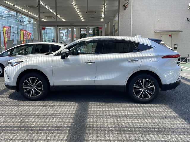 トヨタ ハリアー G 大阪府 2025(令7)年 0.5万km プラチナホワイトパールマイカ ワンオーナー/純正ナビ/BT/TV/AM/FM/USB/フルセグテレビ/バックカメラ/アダプティブクルーズコントロール/ドアバイザー/プッシュスタート/パワーバックドア/コーナーセンサー/ETC/保証書/記録簿/スペアキー/ドライブレコーダー