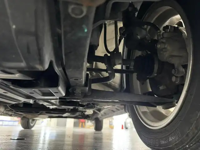 ホンダ Ｎ ＷＧＮ カスタム G Aパッケージ 三重県 2015(平27)年 7.9万km プレミアムホワイトパール ガソリン/FF/インパネCVT/純正 7インチナビ VXM-155VSi/（FM/AM/CD/DVD/USB/iPod/SD/Bluetooth/地デジTV/VTR/AUX）/バックカメラ/ETC/安全/・CTBA: シティブレーキアクティブシステム（低速域衝突軽減ブレーキ）/・VSA（ABS・トラクションコントロール・横すべり抑制）/・SRS サイド＆カーテンエアバッグ/装備/・ハーフレザーシート/・クルーズコントロール/・オートエアコン/・オートライト/・ディスチャージヘッドライト（HID）/・フロントフォグランプ/・ステアリングスイッチ/・後席シートベルトインジケータ/・プッシュスタート/・スマートキーx2/・純正14inAW/・保/取/ナビ取/など