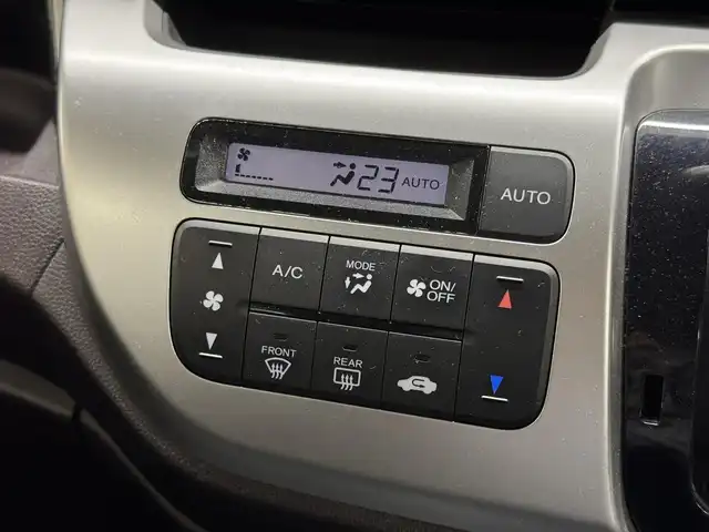 ホンダ Ｎ ＷＧＮ カスタム G Aパッケージ 三重県 2015(平27)年 7.9万km プレミアムホワイトパール ガソリン/FF/インパネCVT/純正 7インチナビ VXM-155VSi/（FM/AM/CD/DVD/USB/iPod/SD/Bluetooth/地デジTV/VTR/AUX）/バックカメラ/ETC/安全/・CTBA: シティブレーキアクティブシステム（低速域衝突軽減ブレーキ）/・VSA（ABS・トラクションコントロール・横すべり抑制）/・SRS サイド＆カーテンエアバッグ/装備/・ハーフレザーシート/・クルーズコントロール/・オートエアコン/・オートライト/・ディスチャージヘッドライト（HID）/・フロントフォグランプ/・ステアリングスイッチ/・後席シートベルトインジケータ/・プッシュスタート/・スマートキーx2/・純正14inAW/・保/取/ナビ取/など