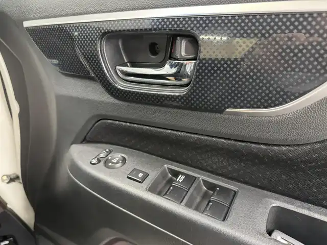 ホンダ Ｎ ＷＧＮ カスタム G Aパッケージ 三重県 2015(平27)年 7.9万km プレミアムホワイトパール ガソリン/FF/インパネCVT/純正 7インチナビ VXM-155VSi/（FM/AM/CD/DVD/USB/iPod/SD/Bluetooth/地デジTV/VTR/AUX）/バックカメラ/ETC/安全/・CTBA: シティブレーキアクティブシステム（低速域衝突軽減ブレーキ）/・VSA（ABS・トラクションコントロール・横すべり抑制）/・SRS サイド＆カーテンエアバッグ/装備/・ハーフレザーシート/・クルーズコントロール/・オートエアコン/・オートライト/・ディスチャージヘッドライト（HID）/・フロントフォグランプ/・ステアリングスイッチ/・後席シートベルトインジケータ/・プッシュスタート/・スマートキーx2/・純正14inAW/・保/取/ナビ取/など