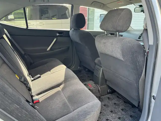 トヨタ アリオン A18 Sパッケージ 高知県 2005(平17)年 9.1万km シルバーM 純正ナビワイルドマルチAVステーション/ドライブレコーダー/ETC/リモコンキー/バックカメラ/スペアキー/リモコンキー/純正フロアマット/純正15インチアルミホイール/オートライト/キセノンヘッドライト/運転席＋助手席エアバッグ/AM/FM/本革巻きステアリング