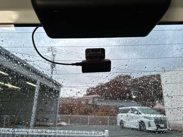 トヨタ シエンタ G クエロ 福岡県 2022(令4)年 5.6万km ホワイトパールクリスタルシャイン 純正7型ナビ　NSZT-W68T/【AM/FM/CD/DVD/フルセグTV/BT/HDMI】/純正12.1型後席モニター　V12T-R68C/ワンオーナー/アラウンドビューモニター/前後ドライブレコーダー/ETC/衝突被害軽減システム/レーンキープアシスト/前後コーナーセンサー/両側パワースライドドア/前席シートヒーター/ステアリングヒーター/ステアリングスイッチ/電動格納ミラー/LEDヘッドライト/フォグランプ/純正フロアマット/純正ドアバイザー