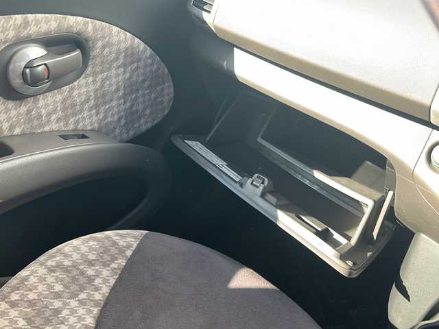 日産 マーチ ボレロ 三重県 2009(平21)年 5.1万km フランボワーズレッド 禁煙/純正ナビ/フルセグTV/バックカメラ/スマートキー/AUTECHホイール/オートライト/フォグランプ/電動格納ミラー/純正フロアマット/純正ドアバイザー/保証書/取扱説明書