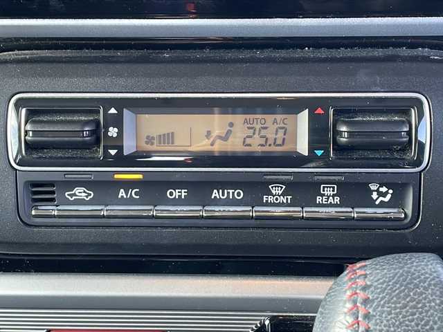 スズキ スペーシア カスタム HYBRID XS 香川県 2019(平31)年 5.6万km ピュアホワイトP スズキセーフティサポート/・デュアルセンサーブレーキサポートII (DSBS) /・誤発進抑制機能/・車線逸脱警報/抑制機能/・ふらつき警報機能/・ヘッドアップディスプレイ（HUD）/・後退時ブレーキサポート/・360°ビューモニター/コーナーセンサー/純正８型メモリナビ（CN-RZ843）/・Bluetooth接続/・AM/FM/・CD/DVD/・フルセグTV/両側電動スライドドア/純正15インチアルミホイール/LEDヘッドライト/運転席ヒートシーター/ハーフレザーシート/ロールサンシェード/パーソナルテーブル/USBポート/プッシュスタート/スマートキー