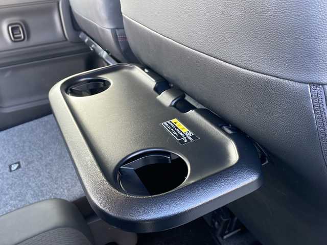 スズキ スペーシア カスタム HYBRID XS 香川県 2019(平31)年 5.6万km ピュアホワイトP スズキセーフティサポート/・デュアルセンサーブレーキサポートII (DSBS) /・誤発進抑制機能/・車線逸脱警報/抑制機能/・ふらつき警報機能/・ヘッドアップディスプレイ（HUD）/・後退時ブレーキサポート/・360°ビューモニター/コーナーセンサー/純正８型メモリナビ（CN-RZ843）/・Bluetooth接続/・AM/FM/・CD/DVD/・フルセグTV/両側電動スライドドア/純正15インチアルミホイール/LEDヘッドライト/運転席ヒートシーター/ハーフレザーシート/ロールサンシェード/パーソナルテーブル/USBポート/プッシュスタート/スマートキー