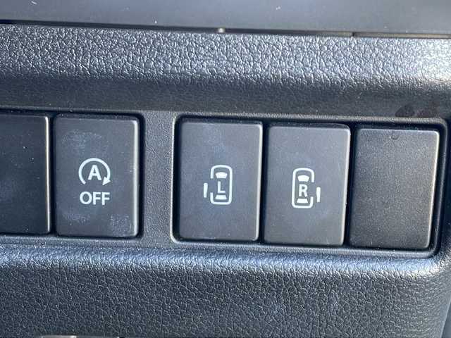 スズキ スペーシア カスタム HYBRID XS 香川県 2019(平31)年 5.6万km ピュアホワイトP スズキセーフティサポート/・デュアルセンサーブレーキサポートII (DSBS) /・誤発進抑制機能/・車線逸脱警報/抑制機能/・ふらつき警報機能/・ヘッドアップディスプレイ（HUD）/・後退時ブレーキサポート/・360°ビューモニター/コーナーセンサー/純正８型メモリナビ（CN-RZ843）/・Bluetooth接続/・AM/FM/・CD/DVD/・フルセグTV/両側電動スライドドア/純正15インチアルミホイール/LEDヘッドライト/運転席ヒートシーター/ハーフレザーシート/ロールサンシェード/パーソナルテーブル/USBポート/プッシュスタート/スマートキー