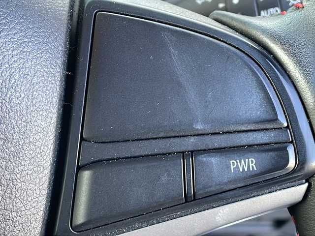 スズキ スペーシア カスタム HYBRID XS 香川県 2019(平31)年 5.6万km ピュアホワイトP スズキセーフティサポート/・デュアルセンサーブレーキサポートII (DSBS) /・誤発進抑制機能/・車線逸脱警報/抑制機能/・ふらつき警報機能/・ヘッドアップディスプレイ（HUD）/・後退時ブレーキサポート/・360°ビューモニター/コーナーセンサー/純正８型メモリナビ（CN-RZ843）/・Bluetooth接続/・AM/FM/・CD/DVD/・フルセグTV/両側電動スライドドア/純正15インチアルミホイール/LEDヘッドライト/運転席ヒートシーター/ハーフレザーシート/ロールサンシェード/パーソナルテーブル/USBポート/プッシュスタート/スマートキー