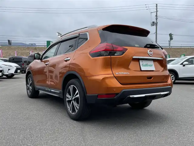 日産 エクストレイル 20X 青森県 2018(平30)年 7万km プレミアムコロナオレンジ ・４WD/・純正9インチSDナビ/・フルセグ/CD/DVD/AM/FM/・Bluetooth/・全方位カメラ/・コーナーセンサー/・盗難防止装置/・横滑り防止装置/・オートライト/・LEDライト/・フォグランプ/・フリップダウンモニター/・純正18インチアルミホイール/・純正フロアマット/・ダブルエアバック/・ドライブレコーダー/・ETC/・ダブルエアバック/・スペアキー/・取扱説明書