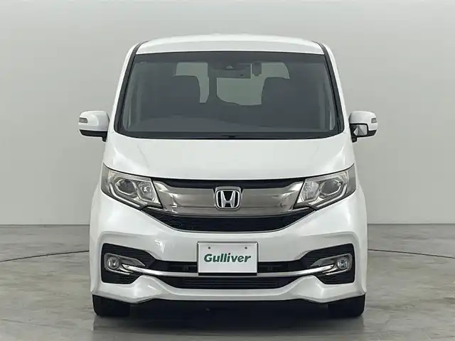 ホンダ ステップワゴン スパーダクールスピリット アドバンスパッケージβ 福岡県 2016(平28)年 7.4万km ホワイトオーキッドパール フリップダウンモニター　/純正９型ナビ　/ビルトインＥＴＣ　/ドライブレコーダー　/アダプティブクルーズコントロール　/コーナーセンサー　/わくわくゲート　/ホンダセンシング/衝突軽減ブレーキ　/レーンキープ　/パドルシフト/両側電動スライドドア　/ハーフレザー　/シートヒーター