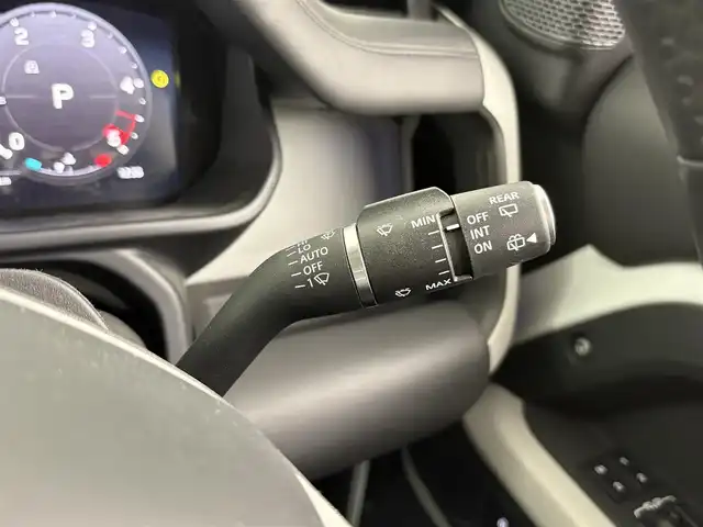 ランドローバー ランドローバー ディフェンダー 110XダイナミッHSE 埼玉県 2023(令5)年 3.2万km 白 ４WD/サンルーフ/純正ナビ/Bluetooth/Applecarplay/全方位カメラ/クルーズコントロール/ドライブレコーダー/レザーシート/シートヒーター　エアシート/プッシュスタート/スマートキー