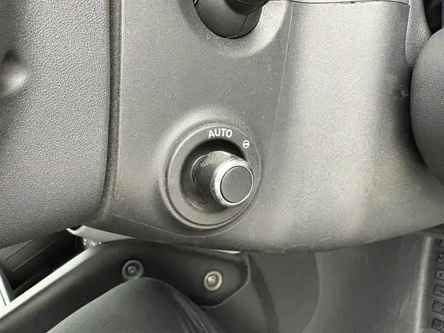 ランドローバー ランドローバー ディフェンダー 110XダイナミッHSE 埼玉県 2023(令5)年 3.2万km 白 ４WD/サンルーフ/純正ナビ/Bluetooth/Applecarplay/全方位カメラ/クルーズコントロール/ドライブレコーダー/レザーシート/シートヒーター　エアシート/プッシュスタート/スマートキー