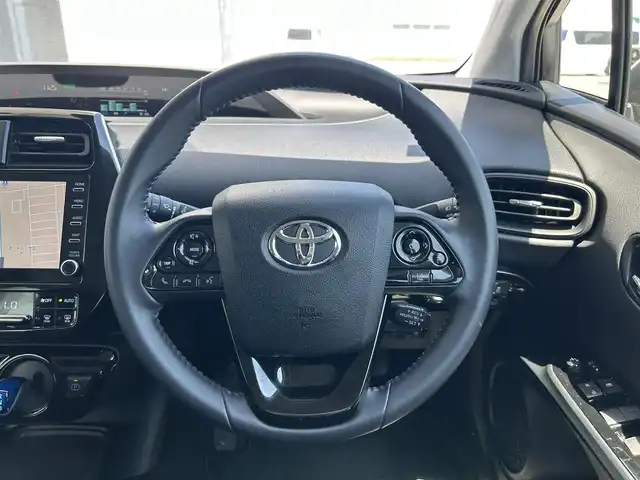 トヨタ プリウス S 静岡県 2022(令4)年 3.1万km プラチナホワイトパールマイカ トヨタセーフティセンス/エアロＦＳＲ/純正ディスプレイオーディオ/ナビ機能/バックカメラ/ドラレコ/ＥＴＣ/レーダークルーズ/ＩＣＳ/ＬＴＡ/ＬＤＡ/ＬＥＤヘッドライト/AC100V１５００Ｗ電/ＯＰスペアタイヤ