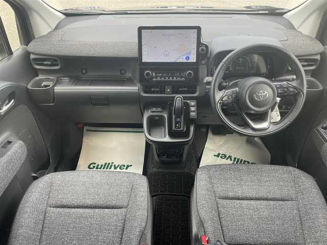 トヨタ シエンタ ハイブリッド Z 山形県 2023(令5)年 2.5万km ブラック ４ＷＤ/衝突被害軽減/純正メモリナビ/　　【ＣＤ　ＤＶＤ　ＢＴ　フルセグ　USB】/全周囲カメラ/両側パワースライドドア/アダプティブクルーズコントロール/LEDオートライト/オートハイビーム/純正15インチアルミホイール/コーナーセンサー/レーンキープアシスト/横滑り防止装置/盗難防止装置/純正フロアマット/アイドリングストップ/電動格納ミラー/スマートキー/スペアキー/ETCメモリナビ