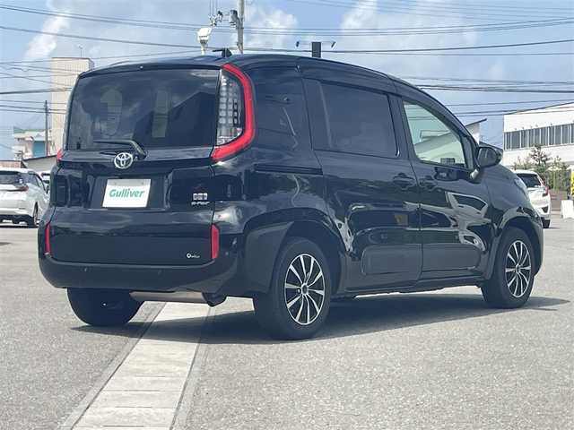 トヨタ シエンタ ハイブリッド Z 山形県 2023(令5)年 2.5万km ブラック ４ＷＤ/衝突被害軽減/純正メモリナビ/　　【ＣＤ　ＤＶＤ　ＢＴ　フルセグ　USB】/全周囲カメラ/両側パワースライドドア/アダプティブクルーズコントロール/LEDオートライト/オートハイビーム/純正15インチアルミホイール/コーナーセンサー/レーンキープアシスト/横滑り防止装置/盗難防止装置/純正フロアマット/アイドリングストップ/電動格納ミラー/スマートキー/スペアキー/ETCメモリナビ