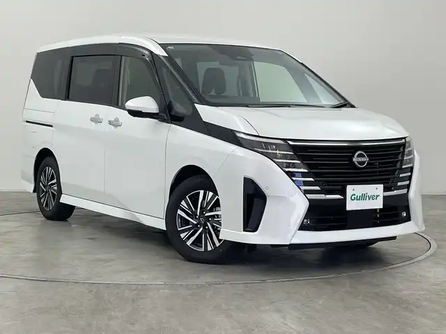 日産 セレナ e－パワー ハイウェイスター V 群馬県 2024(令6)年 0.8万km プリズムホワイト 純正１２．３型ナビ　全周囲カメラ　プロパイロット　置くだけ充電　両側電動スライドドア　ＢＳＭ　デジタルインナーミラー　レーンキープアシスト　オートマチックハイビーム　ＥＴＣ２．０　ＬＥＤ　禁煙車