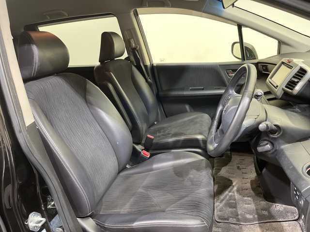 ホンダ フリード Gエアロ 愛媛県 2013(平25)年 9.2万km プレミアムスパークルブラックパール 社外ナビ/Bluetooth/フルセグ/バックカメラ/両側電動スライドドア/LEDヘッドライト/オートライト/ドライブレコーダー/ETC/ステアリングスイッチ/純正15インチアルミ/盗難防止装置/純正フロアマット/電動格納ミラー/スマートキー