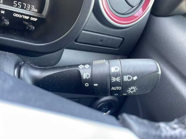 トヨタ パッソ モーダ　Gパッケージ 長野県 2017(平29)年 5.6万km ブラックマイカメタリック/ダークエメラルドマイカ 2トーン ・純正7インチメモリーナビゲーション/CD ワンセグTV Bluetooth/・バックカメラ/・ビルトインETC/・スマートアシスト/・アイドリングストップ/・横滑り防止装置/・純正14インチアルミホイール/・ウィンカーミラー/・電動格納ミラー/・LEDヘッドライト/・オートライト/・ステアリングリモコン/・スマートキー/・エンジンプッシュスタート