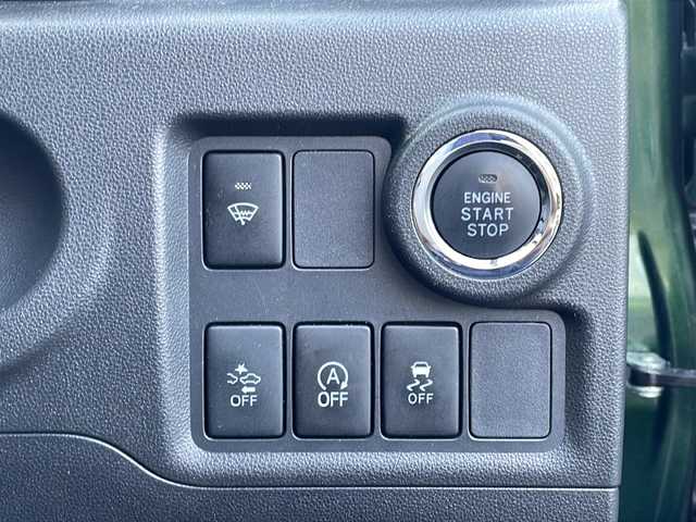 トヨタ パッソ モーダ　Gパッケージ 長野県 2017(平29)年 5.6万km ブラックマイカメタリック/ダークエメラルドマイカ 2トーン ・純正7インチメモリーナビゲーション/CD ワンセグTV Bluetooth/・バックカメラ/・ビルトインETC/・スマートアシスト/・アイドリングストップ/・横滑り防止装置/・純正14インチアルミホイール/・ウィンカーミラー/・電動格納ミラー/・LEDヘッドライト/・オートライト/・ステアリングリモコン/・スマートキー/・エンジンプッシュスタート