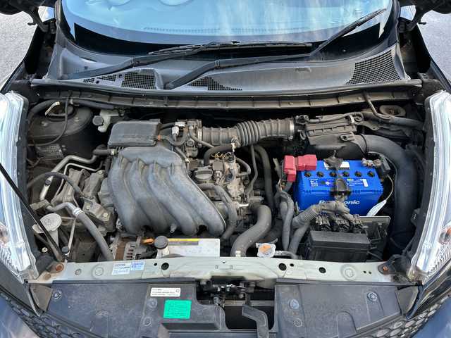 日産 ジューク 15RX 秋田県 2010(平22)年 5.5万km サファイアブラック ・純正ナビ /・Bluetooth /・バックカメラ /・ETC /・ABS /・オートライト /・純正アルミホイール /・純正フロアマット /・DVD