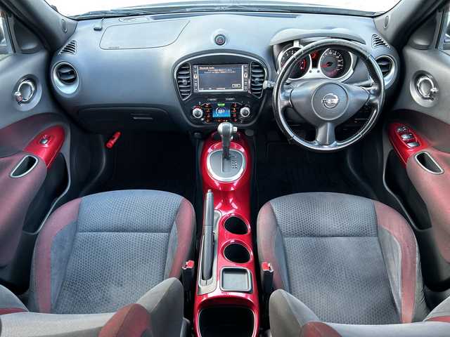 日産 ジューク 15RX 秋田県 2010(平22)年 5.5万km サファイアブラック ・純正ナビ /・Bluetooth /・バックカメラ /・ETC /・ABS /・オートライト /・純正アルミホイール /・純正フロアマット /・DVD