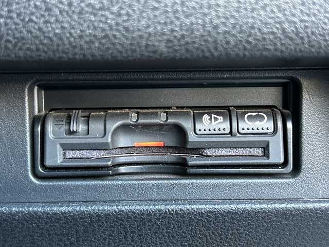 日産 ジューク 15RX 秋田県 2010(平22)年 5.5万km サファイアブラック ・純正ナビ /・Bluetooth /・バックカメラ /・ETC /・ABS /・オートライト /・純正アルミホイール /・純正フロアマット /・DVD