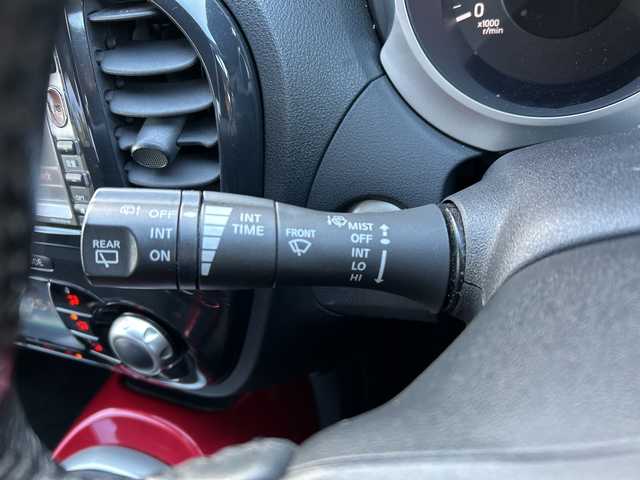 日産 ジューク 15RX 秋田県 2010(平22)年 5.5万km サファイアブラック ・純正ナビ /・Bluetooth /・バックカメラ /・ETC /・ABS /・オートライト /・純正アルミホイール /・純正フロアマット /・DVD