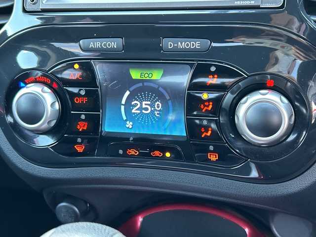 日産 ジューク 15RX 秋田県 2010(平22)年 5.5万km サファイアブラック ・純正ナビ /・Bluetooth /・バックカメラ /・ETC /・ABS /・オートライト /・純正アルミホイール /・純正フロアマット /・DVD