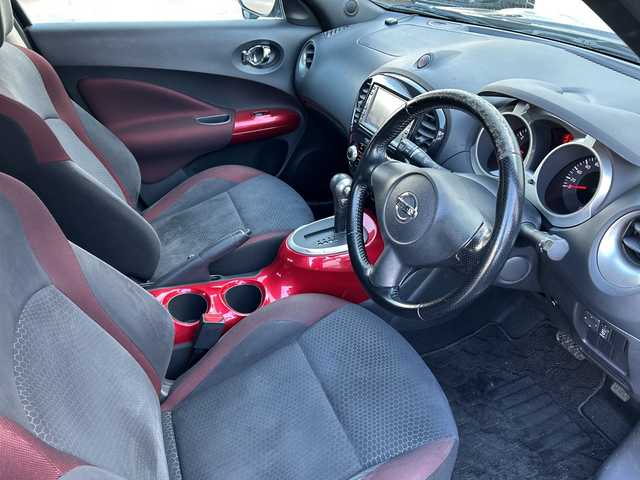 日産 ジューク 15RX 秋田県 2010(平22)年 5.5万km サファイアブラック ・純正ナビ /・Bluetooth /・バックカメラ /・ETC /・ABS /・オートライト /・純正アルミホイール /・純正フロアマット /・DVD