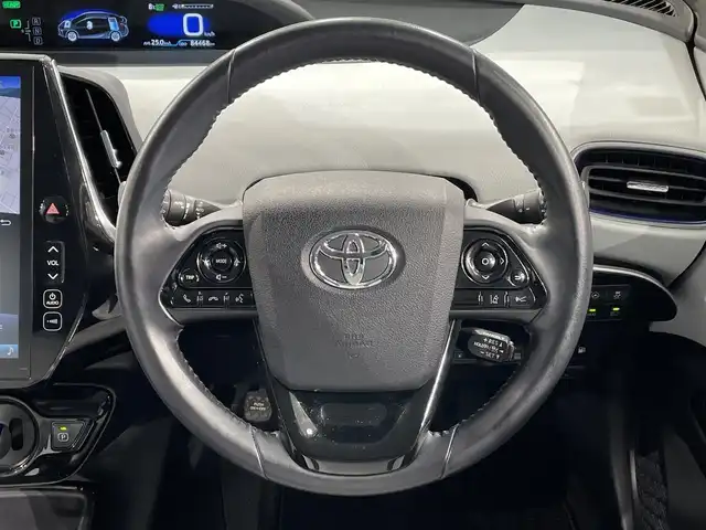 トヨタ プリウス A ツーリングセレクション 愛知県 2019(平31)年 8.5万km ホワイトパールクリスタルシャイン 純正11.6インチナビ/トヨタセーフティセンス/ETC2.0/バックモニター/クルーズコントロール/ブラインドスポットモニター/パワーシートD席/Bluetooth/コーナーセンサー/レーンキープアシスト/レーンディパーチャーアラート/パーキングサポートブレーキ/オートハイビーム/プッシュスタート/USB接続/LEDヘッドライト/スマートキー/スペアキー/純正フロアマット/純正アルミホイール/オートライト