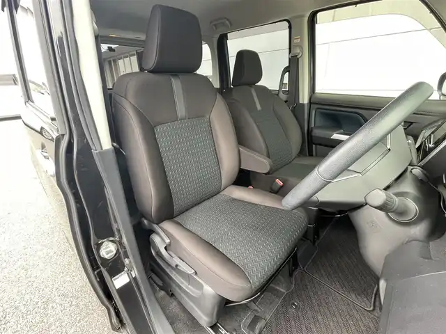 トヨタ ルーミー カスタムG 千葉県 2022(令4)年 2.8万km ブラックマイカメタリック 純正ナビ/バックカメラ/フルセグＴＶ/クルーズコントロール/ビルトインＥＴＣ/両側パワースライドドア/前席シートヒーター/コーナーセンサー/衝突被害軽減ブレーキ/オートライト/アイドリングストップ