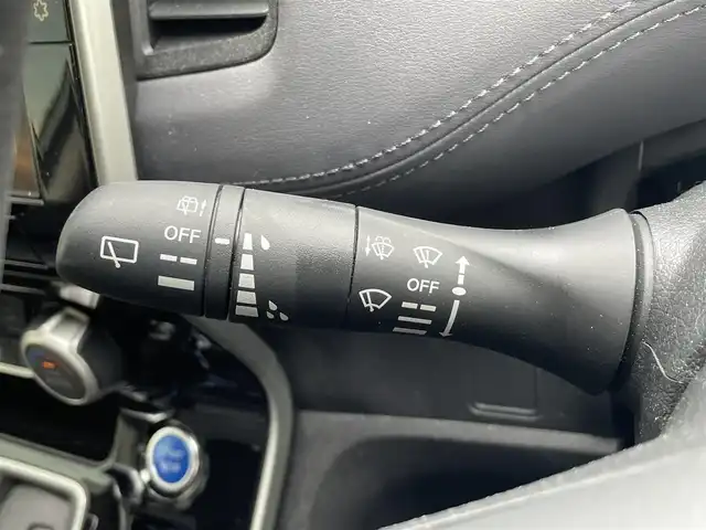日産 セレナ e－パワー ハイウェイスター V 佐賀県 2020(令2)年 6.6万km ダークメタルグレー 7人乗り/プロパイロット/エマージェンシーブレーキ/インテリジェントクルーズコントロール/車線逸脱警報/車線逸脱防止支援/側方支援/後側方支援/前後ソナー/パーキングアシスト/純正10型SDナビ/・アラウンドビューカメラ/・フルセグTV/BT/CD/DVD/純正後席モニター/両側パワースライドドア/純正16インチAW/純正前方ドラレコ(DH5－D)/LEDヘッドライト/フォグランプ/オートライト/ETC/電動パーキングスイッチ/取扱説明書/保証書
