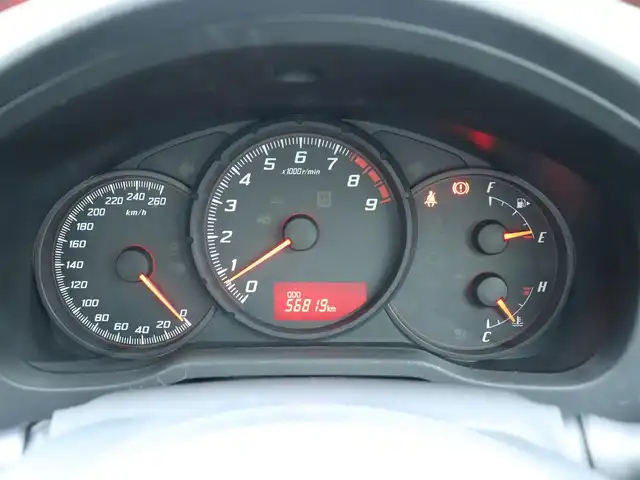 トヨタ ８６ G 神奈川県 2012(平24)年 5.7万km ライトニングレッド 6速マニュアル/ドラレコ/ETC/バックカメラ/社外メモリナビ/Buletoothオーディオ/DVD/CD/フルセグテレビ/純正16インチAW/純正フロアマット/純正ヘッドライト