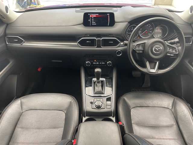 マツダ ＣＸ－５ XD Lパッケージ 沖縄県 2017(平29)年 8.9万km ソウルレッドクリスタルM 純正ナビ　/フルセグＴＶ　/ＢＬＵＥＴＯＯＴＨ接続　/ドラレコ　/純正ＥＴＣ/ＢＯＳＥサウンド/レーンキープアシスト/横滑り防止装置/衝突軽減システム/盗難防止装置/レザーシート　/パワーシート　/シートヒーター　/ステアリングヒーター　/ヘッドアップディスプレイ　/クルーズコントロール　/アイドリングストップ/プッシュスタート/スマートキー/MTモード付AT/純正フロアマット