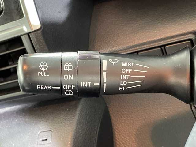 トヨタ シエンタ G クエロ 沖縄県 2017(平29)年 6.1万km クールボルドーガラスフレーク 県外仕入れ/禁煙車/両側パワースライド/純正ナビ/・ＣＤ／ＤＶＤ/・Ｂｌｕｅｔｏｏｔｈ／ワンセグＴＶ/バックカメラ/トヨタセーフティセンス/・レーンディパーチャー/・オートハイビーム/・プリクラクションセーフティー/ドライブレコーダー前/ビルトインＥＴＣ/ステアリングリモコン/LEDヘッドライト