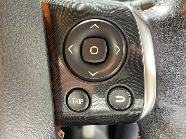 トヨタ シエンタ G クエロ 沖縄県 2017(平29)年 6.1万km クールボルドーガラスフレーク 県外仕入れ/禁煙車/両側パワースライド/純正ナビ/・ＣＤ／ＤＶＤ/・Ｂｌｕｅｔｏｏｔｈ／ワンセグＴＶ/バックカメラ/トヨタセーフティセンス/・レーンディパーチャー/・オートハイビーム/・プリクラクションセーフティー/ドライブレコーダー前/ビルトインＥＴＣ/ステアリングリモコン/LEDヘッドライト