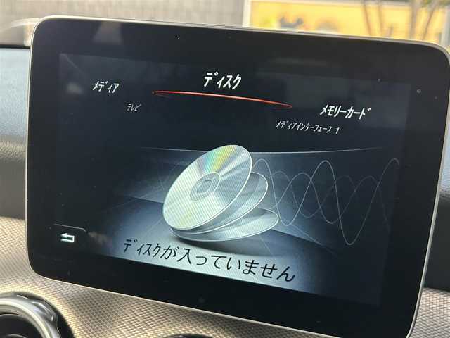 メルセデス・ベンツ ＧＬＡ１８０ 福岡県 2018(平30)年 2.6万km カバンサイトブルー レーダーセーフティパッケージ/アクティブセーフティブレーキ/レーンキープアシスト/ブラインドスポットモニター/黒革/前席シートヒーター/純正ナビ/Applecarplay/androidauto/フルセグTV/バックカメラ/Bluetooth/パワーバックドア/LEDライト/純正18インチアルミホイール/ETC