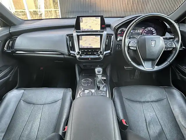 トヨタ クラウン ハイブリッド RS アドバンス 福岡県 2018(平30)年 6.2万km プレシャスガレナ サンルーフ/トヨタセーフティセンス/黒革シート/シートヒーター/エアシート/純正ナビ/Bluetooth/フルセグTV/全方位カメラ/ステアリングスイッチ/パドルシフト/LEDヘッドライト/オートハイビーム/18インチBBSアルミホイール/DTECマフラー/全方位ドライブレコーダー/取扱説明書/保証書
