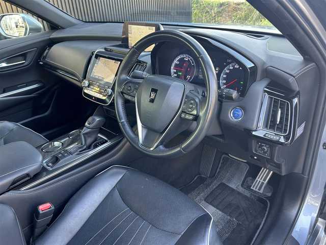 トヨタ クラウン ハイブリッド RS アドバンス 福岡県 2018(平30)年 6.2万km プレシャスガレナ サンルーフ/トヨタセーフティセンス/黒革シート/シートヒーター/エアシート/純正ナビ/Bluetooth/フルセグTV/全方位カメラ/ステアリングスイッチ/パドルシフト/LEDヘッドライト/オートハイビーム/18インチBBSアルミホイール/DTECマフラー/全方位ドライブレコーダー/取扱説明書/保証書