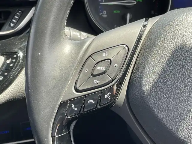 トヨタ Ｃ－ＨＲ G－T LEDエディション 道東・釧路十勝 2017(平29)年 5.8万km ホワイトパールクリスタルシャイン 4WD/純正ナビ/ワンセグTV/バックカメラ/レーダークルーズコントロール/電子パーキング/シートヒーター /ブレーキホールド/ビルトインETC/オートライト/オートハイビーム/プッシュスタート/スマートキー/スペアキー/エンジンスターター/保証書/取扱説明書/フォグランプ/リアフォグ