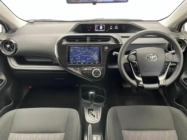 トヨタ アクア S スタイルブラック 愛知県 2021(令3)年 4万km ホワイトパールクリスタルシャイン 純正９型ナビ　フルセグＴＶ　ＨＤＭＩ　全方位カメラ　ＬＥＤオートライト　セーフティセンス　衝突軽減　　車線逸脱　コーナーセンサー　ミラー型前後ドラレコ　フォグランプ　プッシュスタート　ＵＳＢ　禁煙車