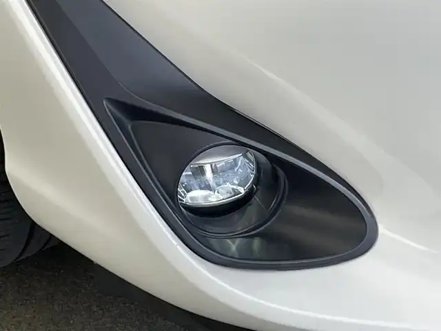 トヨタ アクア S スタイルブラック 愛知県 2021(令3)年 4万km ホワイトパールクリスタルシャイン 純正９型ナビ　フルセグＴＶ　ＨＤＭＩ　全方位カメラ　ＬＥＤオートライト　セーフティセンス　衝突軽減　　車線逸脱　コーナーセンサー　ミラー型前後ドラレコ　フォグランプ　プッシュスタート　ＵＳＢ　禁煙車