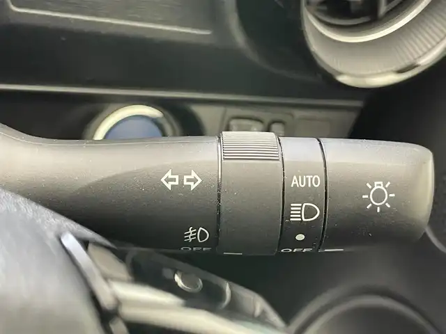 トヨタ アクア S スタイルブラック 愛知県 2021(令3)年 4万km ホワイトパールクリスタルシャイン 純正９型ナビ　フルセグＴＶ　ＨＤＭＩ　全方位カメラ　ＬＥＤオートライト　セーフティセンス　衝突軽減　　車線逸脱　コーナーセンサー　ミラー型前後ドラレコ　フォグランプ　プッシュスタート　ＵＳＢ　禁煙車