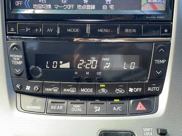 トヨタ ヴェルファイア 2．4Z 三重県 2013(平25)年 13万km ホワイトパールクリスタルシャイン ALPINE9型ナビ/ALPINE後席モニター/サンルーフ/オットマン/ETC/ステアリングリモコン/両側パワースライドドア/オートライト/コーナーセンサー/スペアキー/禁煙車