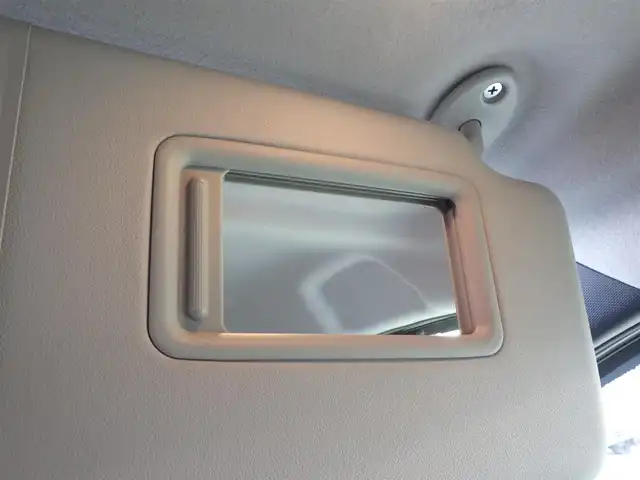 トヨタ ノア X 千葉県 2014(平26)年 8.2万km ダークシェリーマイカM 左パワースライドドア/右イージークローザードア/社外メモリーナビ/地デジTV/【DVD/CD再生機能　Bluetooth接続】/バックカメラ/後席用モニター/ETC/LEDヘッドライト/フォグライト/ウインカーミラー/スマートキー