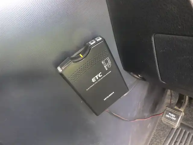 トヨタ ノア X 千葉県 2014(平26)年 8.2万km ダークシェリーマイカM 左パワースライドドア/右イージークローザードア/社外メモリーナビ/地デジTV/【DVD/CD再生機能　Bluetooth接続】/バックカメラ/後席用モニター/ETC/LEDヘッドライト/フォグライト/ウインカーミラー/スマートキー