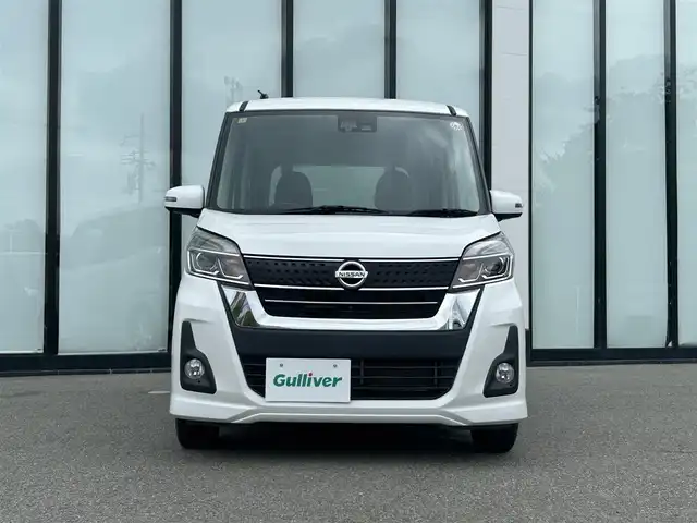 日産 デイズ ルークス ハイウェイスターX 大阪府 2018(平30)年 3.9万km ホワイトパール 純正ナビ　/   フルセグTV/CD/DVD/Bluetooth　/全方位モニター　/衝突軽減ブレーキ　/横滑り防止装置　/片側パワースライドドア　/アイドリングストップ/オートマチックハイビーム/純正14インチアルミホイール　/純正フロアマット　/プッシュスタート　/スマートキー　/ＥＴＣ　 /ＬＥＤ/禁煙車