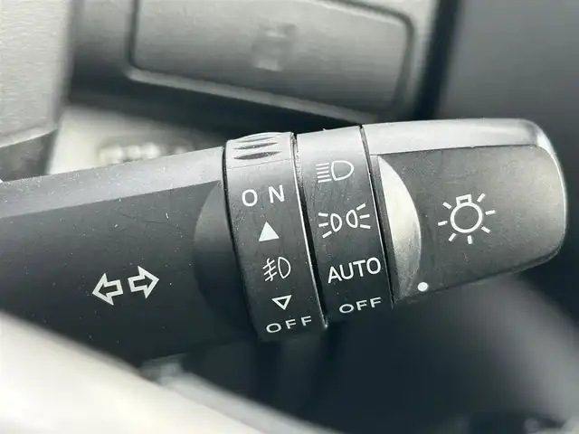 日産 デイズ ルークス ハイウェイスターX 大阪府 2018(平30)年 3.9万km ホワイトパール 純正ナビ　/   フルセグTV/CD/DVD/Bluetooth　/全方位モニター　/衝突軽減ブレーキ　/横滑り防止装置　/片側パワースライドドア　/アイドリングストップ/オートマチックハイビーム/純正14インチアルミホイール　/純正フロアマット　/プッシュスタート　/スマートキー　/ＥＴＣ　 /ＬＥＤ/禁煙車