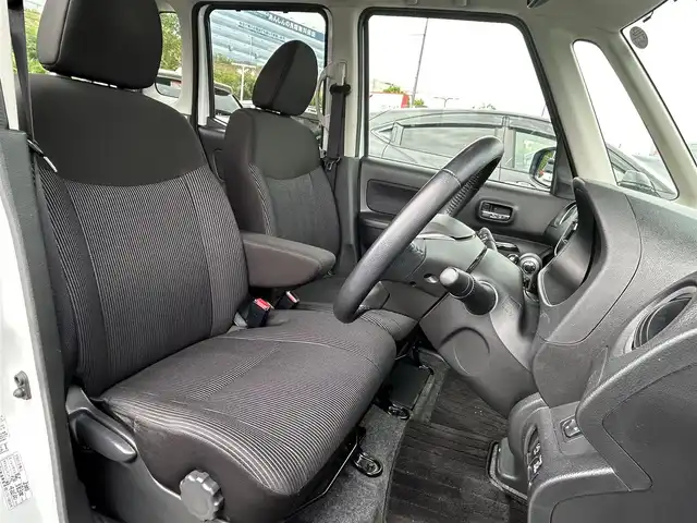 日産 デイズ ルークス ハイウェイスターX 大阪府 2018(平30)年 3.9万km ホワイトパール 純正ナビ　/   フルセグTV/CD/DVD/Bluetooth　/全方位モニター　/衝突軽減ブレーキ　/横滑り防止装置　/片側パワースライドドア　/アイドリングストップ/オートマチックハイビーム/純正14インチアルミホイール　/純正フロアマット　/プッシュスタート　/スマートキー　/ＥＴＣ　 /ＬＥＤ/禁煙車